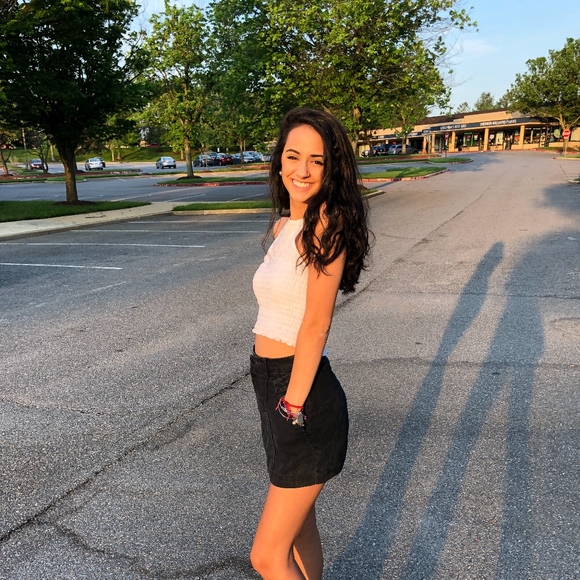 Meet the Posher Dresses & Skirts - Meet your Posher, Sofia